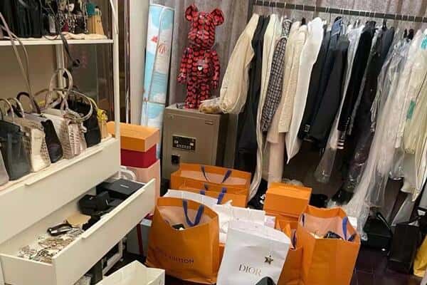 周口市项城回收一线品牌衣服